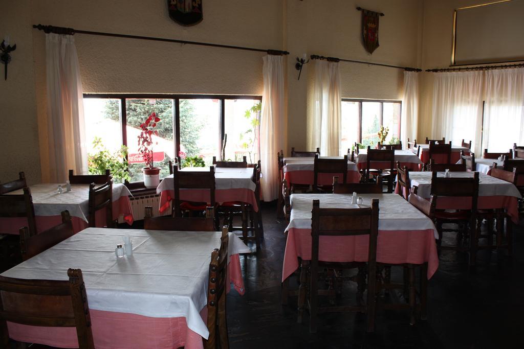 Hotel Restaurante Astorga Pradorrey Екстер'єр фото