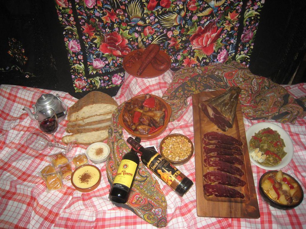 Hotel Restaurante Astorga Pradorrey Екстер'єр фото